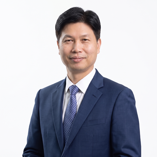 Dong Chol Lee